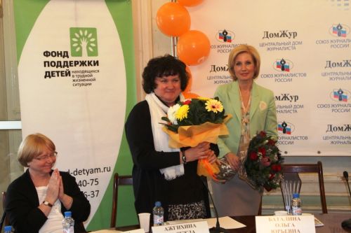 Марина Гордеева поблагодарила Ольгу Баталину и Надежду Ажгихину за участие в работе конкурсной комиссии
