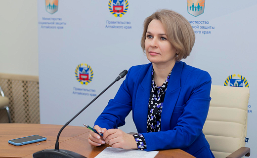 Поздравляем с государственной наградой  министра социальной защиты Алтайского края Наталью Оськину
